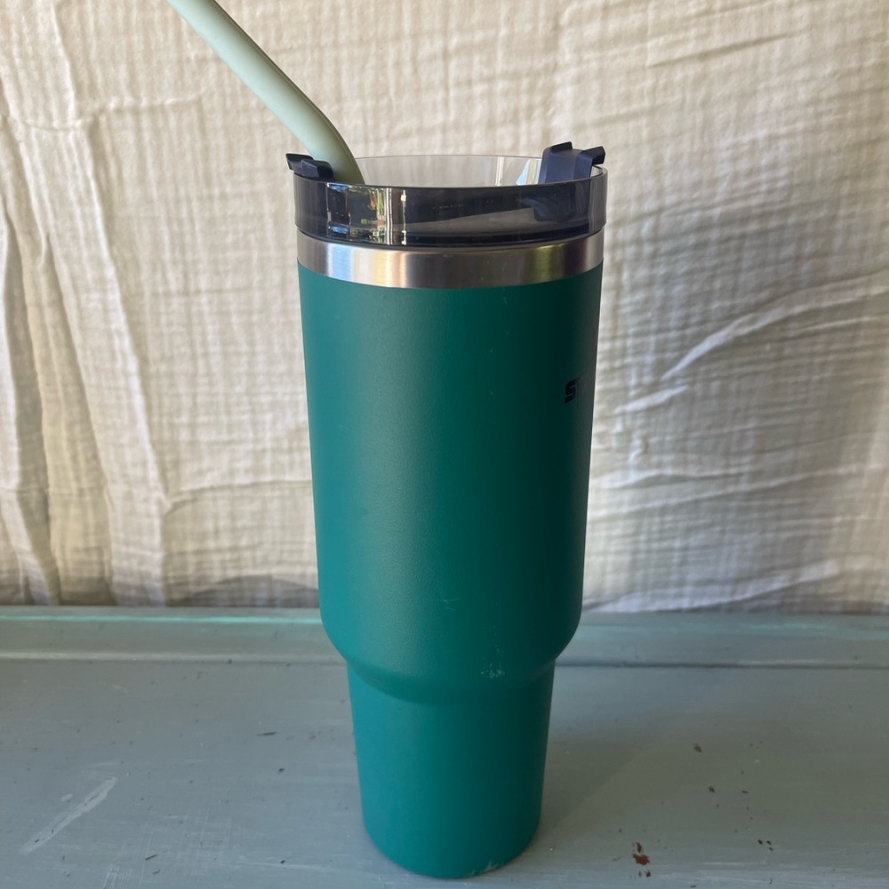 Stanley 40oz drink cup - Picture 7 of 8